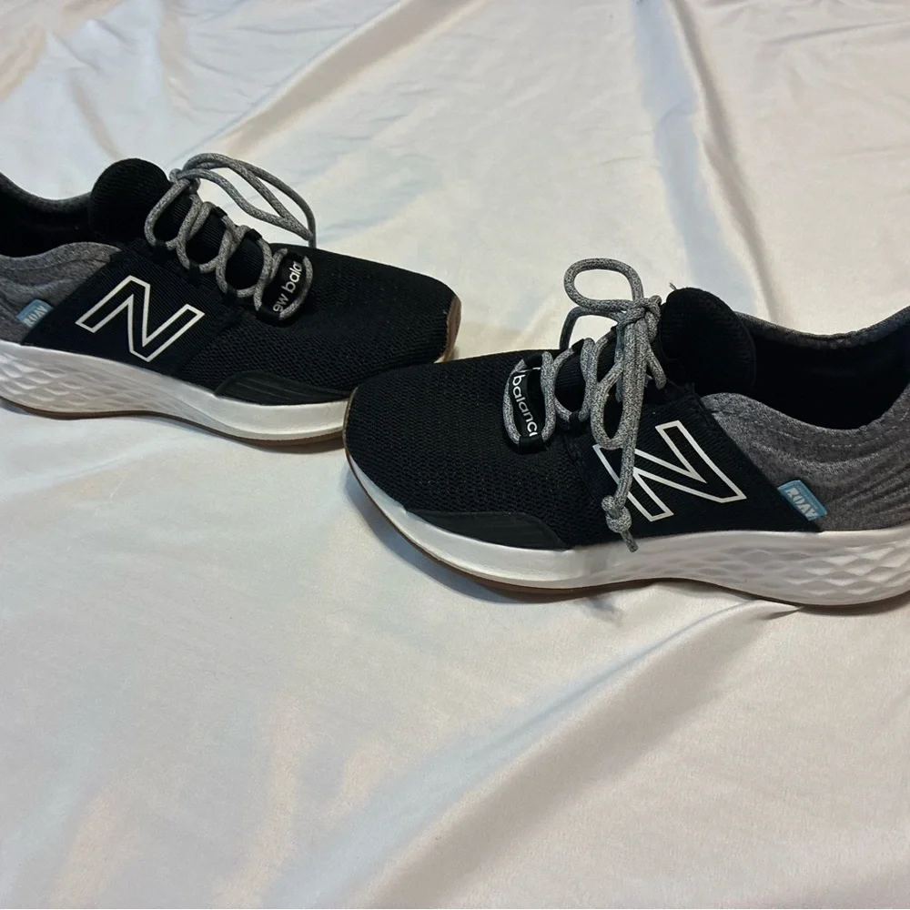 New Balance Fresh Foam Roav WROAVTK Black Gray Sneakers Women’s 6.5 Running Shoe - Picture 5 of 7